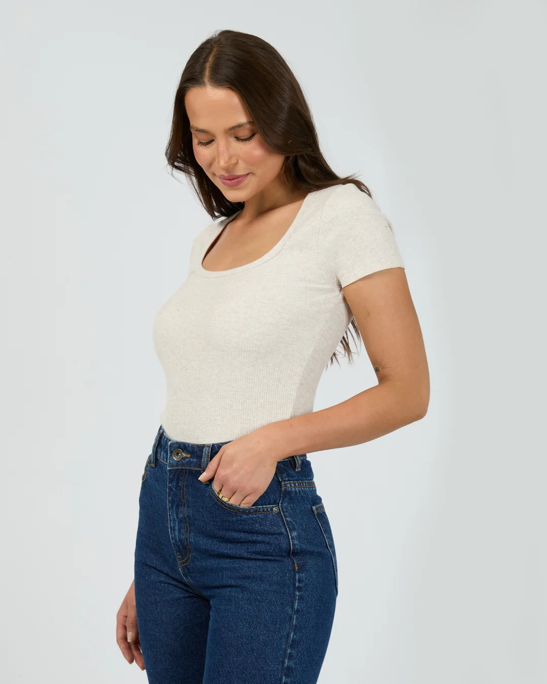 Mia Tee Oatmeal