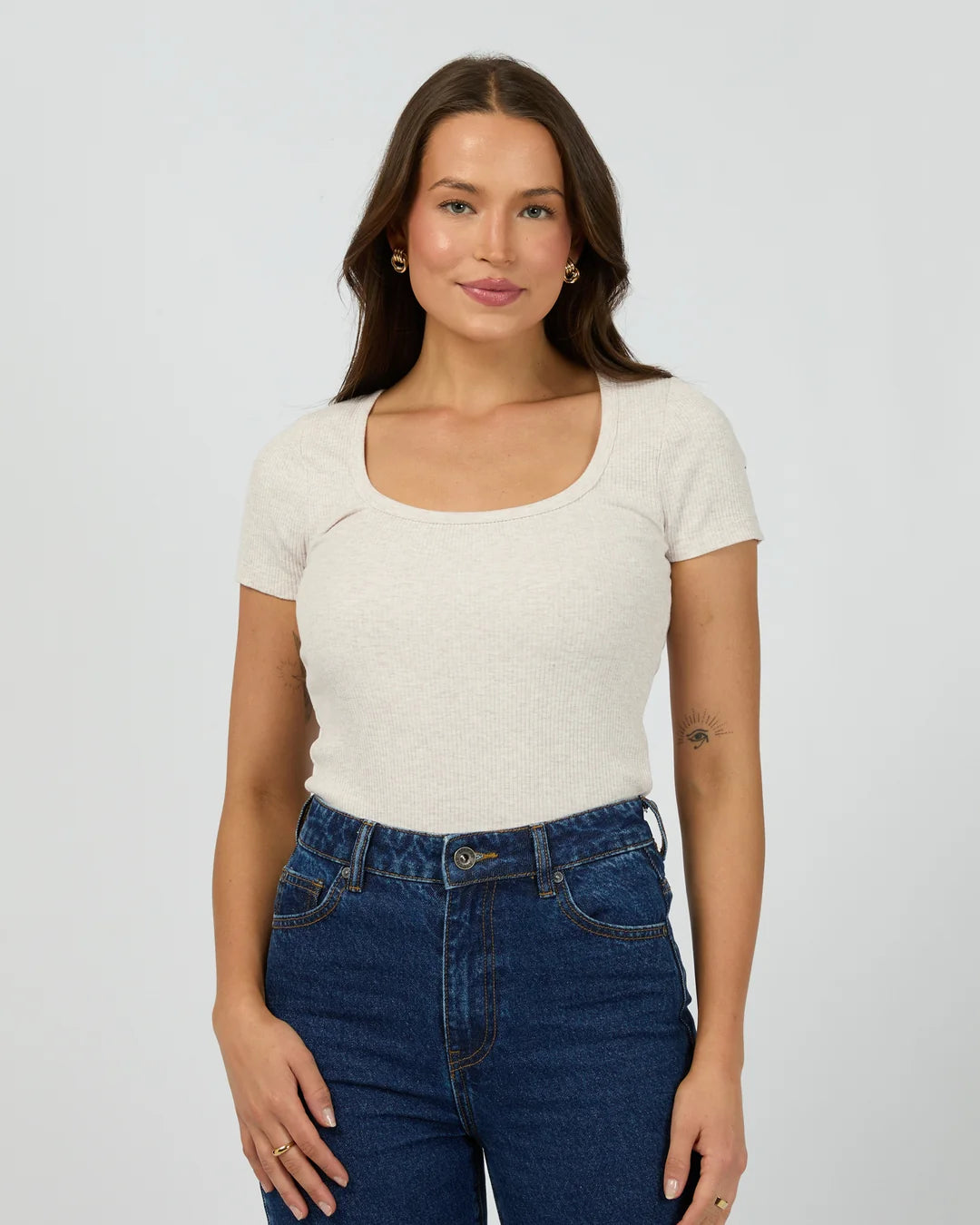 Mia Tee Oatmeal
